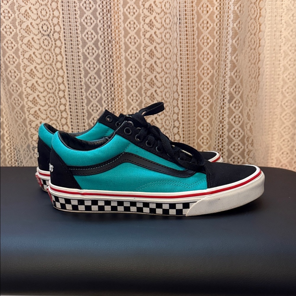 CUSTOM Charity Vans